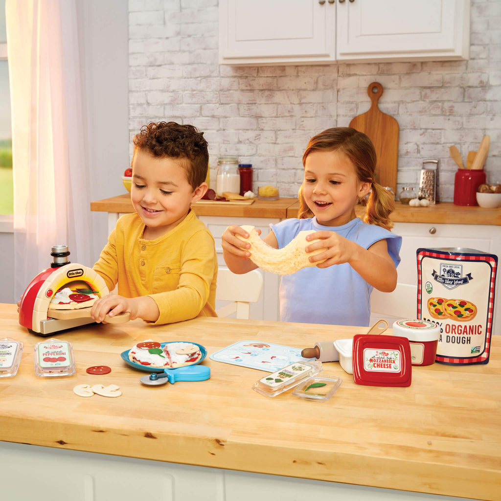 Playful Creative Chefs Pizza Kit
