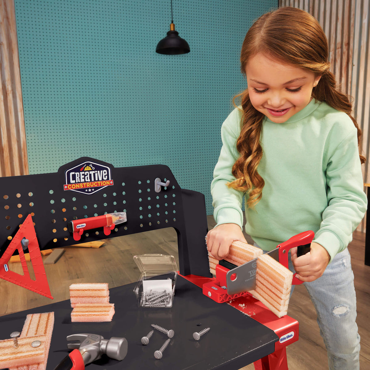 Playful Creative Construction Workbench