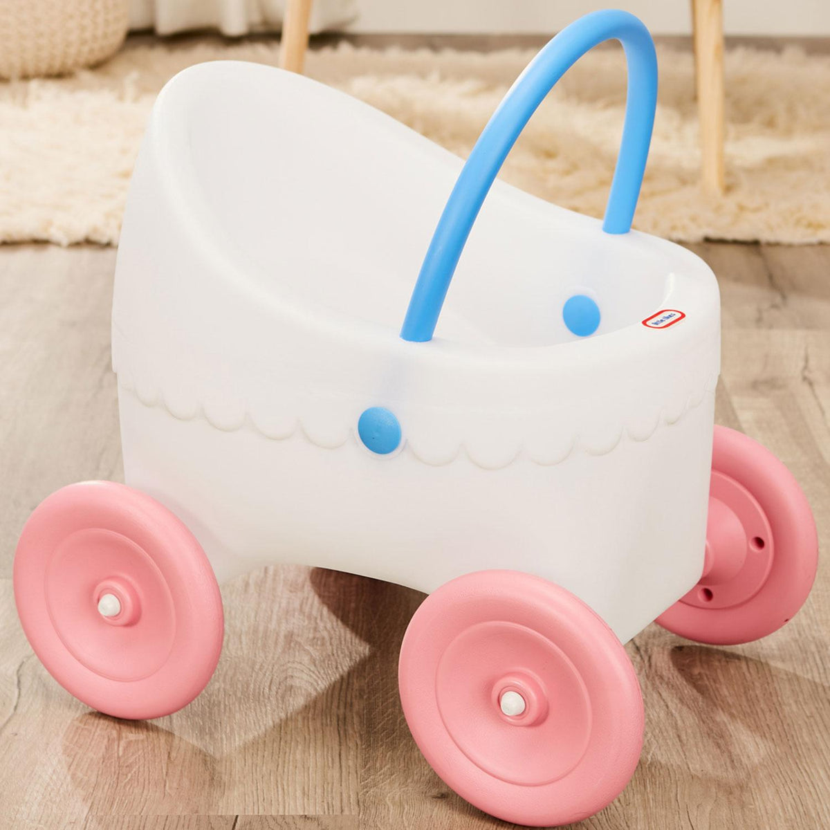 Playful Classic Doll Buggy